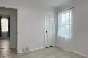 1011 Parkleigh Dr, Parma, OH 44134 - Photo 14