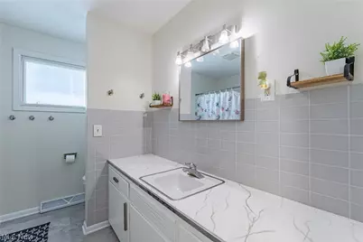 2810 Utica Avenue, Lorain, OH 44052 - Photo 12