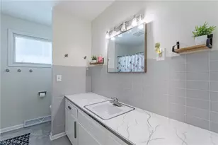 2810 Utica Ave, Lorain, OH 44052 - Photo 12