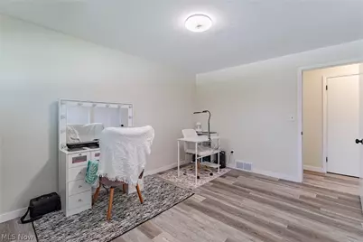 2810 Utica Avenue, Lorain, OH 44052 - Photo 14