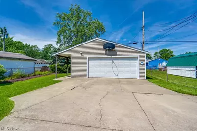 2313 Bollinger Avenue NE, Canton, OH 44705 - Photo 16