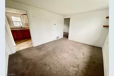 2433 Tuxedo Avenue, Parma, OH 44134 - Photo 18