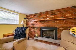 119 Sherwood Dr, Williamstown, WV 26187 - Photo 36
