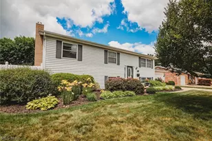 119 Sherwood Dr, Williamstown, WV 26187 - Photo 4