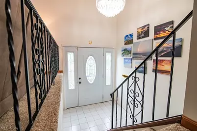 119 Sherwood Drive, Williamstown, WV 26187 - Photo 8