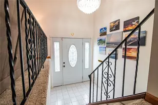 119 Sherwood Dr, Williamstown, WV 26187 - Photo 8