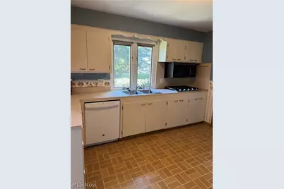 7447 Sylvan Drive, Kent, OH 44240 - Photo 6