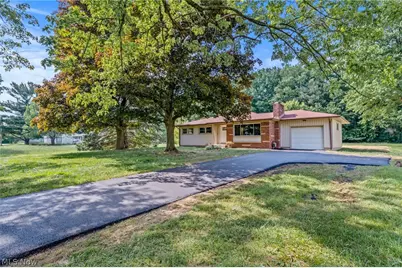 1709 Berna Road, Green, OH 44312 - Photo 2