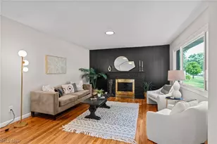 1709 Berna Rd, Green, OH 44312 - Photo 8