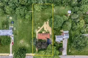 1709 Berna Rd, Green, OH 44312 - Photo 4