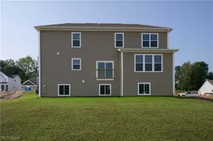8010 Echo Hill Manor Dr, Mentor, OH 44060 - Photo 2