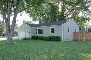 1211 Jakse Dr, Eastlake, OH 44095 - Photo 2