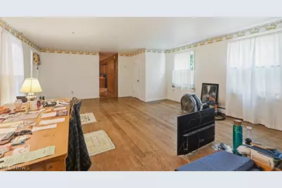 250 E Washington Street, Chagrin Falls, OH 44022 - Photo 6