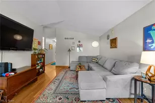 77 29th St NW, Barberton, OH 44203 - Photo 8