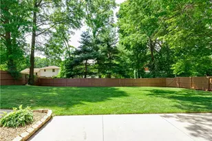 408 Abbyshire Rd, Akron, OH 44319 - Photo 32