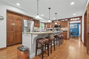115 Queens Ln, Canfield, OH 44406 - Photo 2