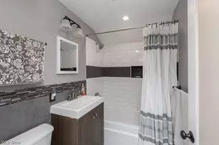 14212 Gramatan Ave, Loveland, OH 44111 - Photo 8