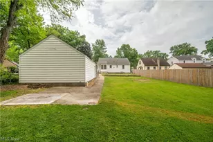 324 Melrose Ave, Boardman, OH 44512 - Photo 8