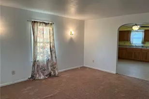 309 S 17th St, Weirton, WV 26062 - Photo 6