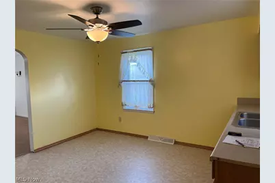 309 S 17th Street, Weirton, WV 26062 - Photo 8