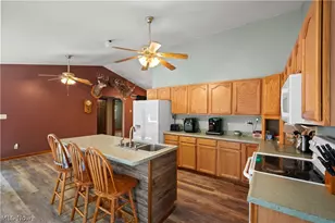 26601 Huckleberry Rd, Coolville, OH 45723 - Photo 8