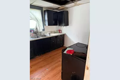 759 Fern Street, Akron, OH 44307 - Photo 18