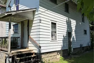 226 2nd St SW, Brewster, OH 44613 - Photo 4