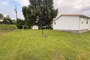 9859 Indian Lake Rd, Byesville, OH 43723 - Photo 4