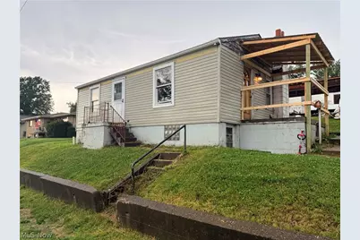 403 Summit Avenue, Mingo Junction, OH 43938 - Photo 1