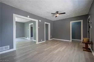 799 Fess Ave, Akron, OH 44307 - Photo 6