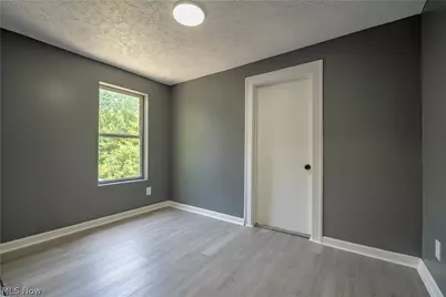 799 Fess Avenue, Akron, OH 44307 - Photo 22