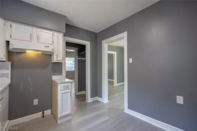 799 Fess Avenue, Akron, OH 44307 - Photo 12