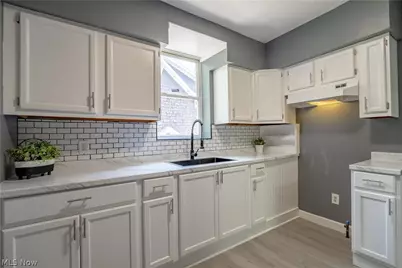 799 Fess Avenue, Akron, OH 44307 - Photo 10