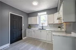 799 Fess Ave, Akron, OH 44307 - Photo 14