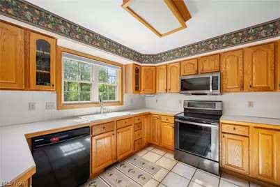 1312 Evelyn Lane, Akron, OH 44306 - Photo 22