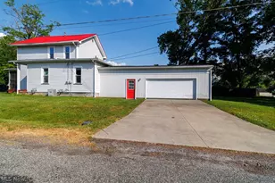 174 Elm St, Leetonia, OH 44431 - Photo 2