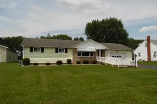 22122 Valley View Dr, West Lafayette, OH 43845 - Photo 14