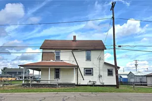 2380 S Lawn Ave, Coshocton, OH 43812 - Photo 8