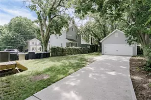 434 Douglas St, Akron, OH 44307 - Photo 30