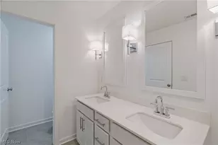 434 Douglas St, Akron, OH 44307 - Photo 16