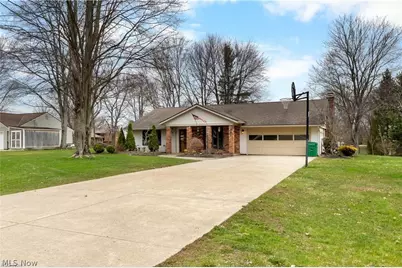 391 Kathleen Drive, Jefferson, OH 44047 - Photo 2