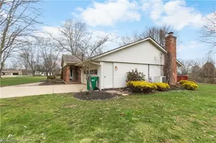 391 Kathleen Dr, Jefferson, OH 44047 - Photo 12