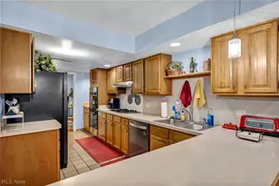 410-29 Willow Cir, Aurora, OH 44202 - Photo 14