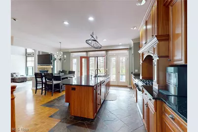 11205 Hampton Ridge Drive, Chardon, OH 44024 - Photo 12