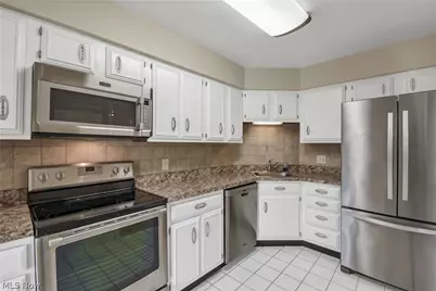 12550 Lake Avenue #308, Oakwood, OH 44107 - Photo 12