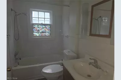 815 Russell Avenue, Akron, OH 44307 - Photo 28