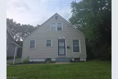 815 Russell Avenue, Akron, OH 44307 - Photo 1