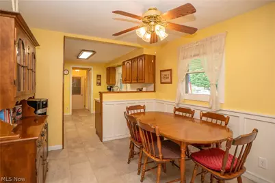 6145 Hollydale Avenue NE, Canton, OH 44721 - Photo 14