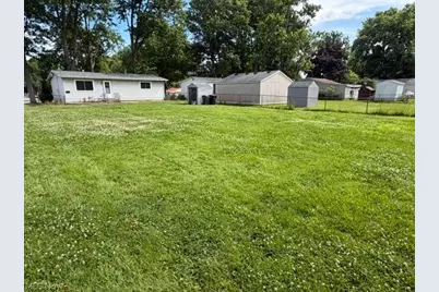 823 Stanford Avenue, Elyria, OH 44035 - Photo 2