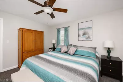 1421 Castlewood Avenue SW, North Canton, OH 44720 - Photo 8